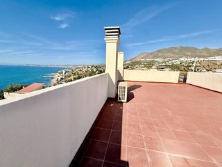 Àtic  Calle calle faro. Ático dúplex de dos dormitorios con vistas al mar en benalmádena