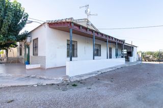 Chalet  Lo garriga. Casa de campo con piscina y 9000m2 de terreno