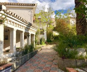 Chalet à Calle fernandez arroyo 16. Propiedad exclusiva en la zubia