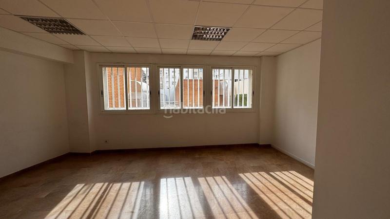 Foto 175c4dc7-4add-440c-8c16-394d78dc6f99. Rent office space in calle cristofor colom 4 in Eixample Tarragona