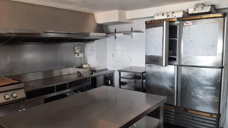Foto a2cae662-2d6a-49e1-baee-c20d34cfa66f. Local comercial a El Faro Cullera