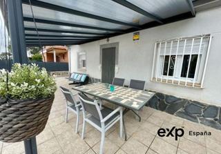 Xalet a Abrera. Casa en venta en can vilalba, abrera barcelona