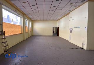 Geschäftsraum in Calle julio burell 67. Grandioso local comercial en linares !!
