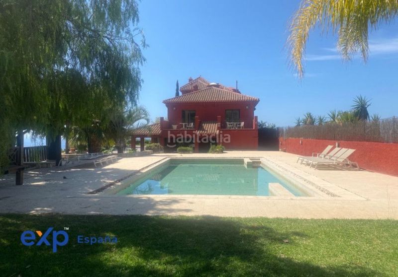Foto a17fe789-13d8-46a5-b157-a6f67934e314. Xalet amb calefacció aparcament piscina a Velilla - Velilla Taramay Almuñécar