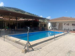 Masia a Carretera alcala km 12. Cortijo en benalua de las villas.