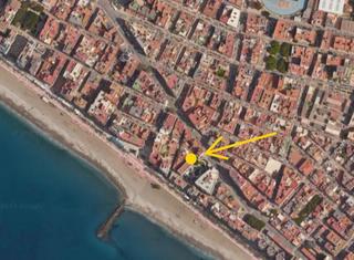 Terreno residenziale in Calle cruz de robles 19, 21. Solar en el zapillo