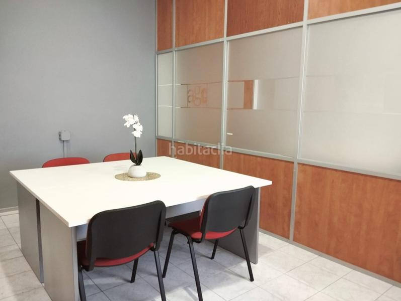 Foto f9db5870-bf21-4d46-acea-f1a12be459c1. Geschäftsraum in Centre Vendrell (El)