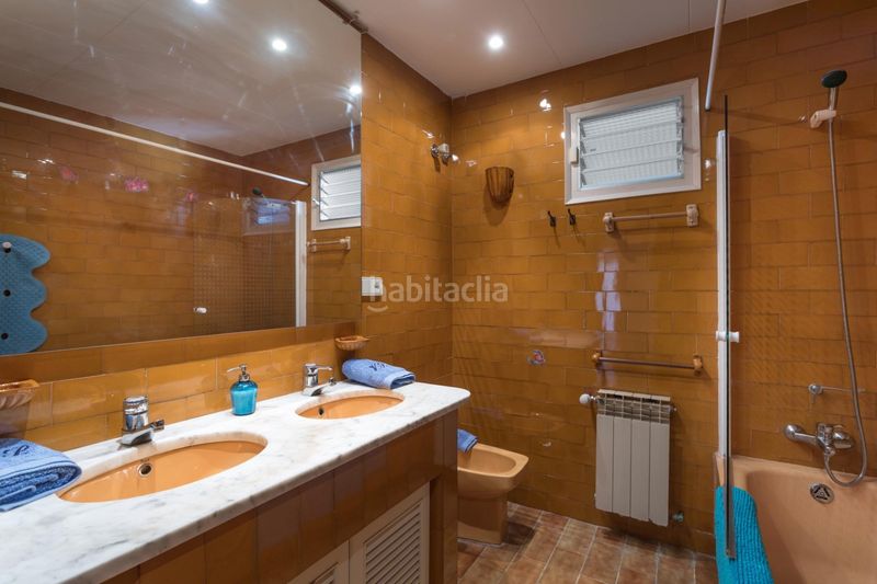 Foto 4c133f9b-a053-4565-b3d2-ff1e5ae502c1. Xalet amb calefacció aparcament piscina a Cardedeu