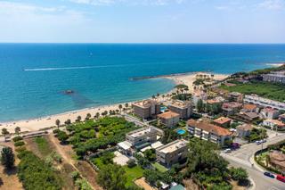 Casa a La Dorada. Villa de lujo en segunda línea de mar, costa dorada