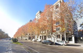 Lloguer Local Comercial  Casado del alisal. Local comercial en alquiler zona los jerónimos