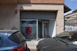 Local commercial à Sant Vicenç dels Horts. Oportunidad única de inversión con 5 rentabilidad neta en sant v