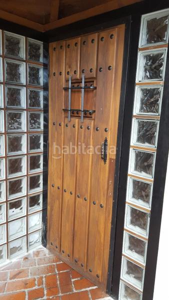 Foto 256cdc98-efbd-42cf-97d8-9e5157eb614e. Location local commercial dans calle calle pepín rodríguez 2 dans Oviedo