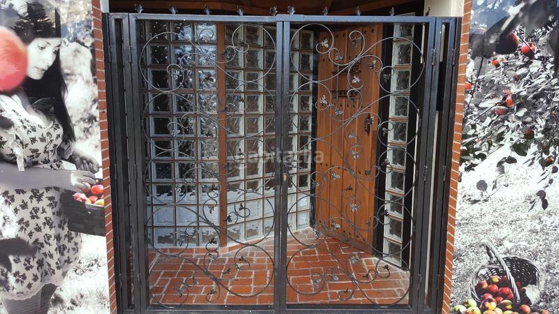 Foto 3df6f26b-4d8d-4274-9c1f-172d7039d65e. Location local commercial dans calle calle pepín rodríguez 2 dans Oviedo