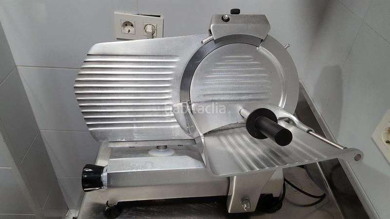 Foto 48971351-82b9-47ac-9f47-cbe89c9b8b7a. Location local commercial dans calle calle pepín rodríguez 2 dans Oviedo