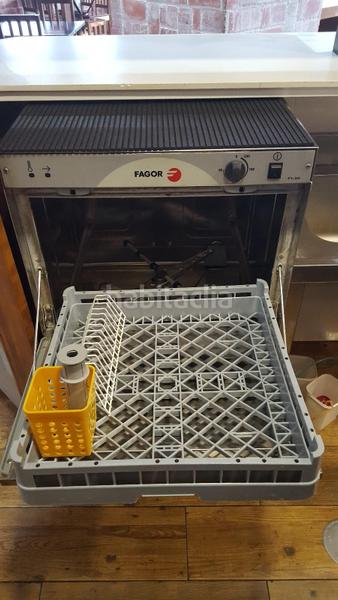 Foto 80efb08d-6c0d-4e59-a010-c3bed25d5146. Location local commercial dans calle calle pepín rodríguez 2 dans Oviedo