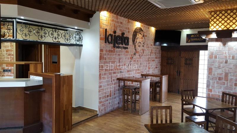 Foto 85613e43-9f41-4204-bb73-1419444f3295. Location local commercial dans calle calle pepín rodríguez 2 dans Oviedo