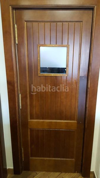 Foto 9b5835ef-ae33-4a82-a001-118ab9300726. Location local commercial dans calle calle pepín rodríguez 2 dans Oviedo