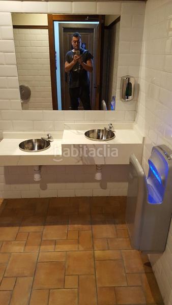 Foto a7ee58b3-a3fb-43e4-a46f-a497e1028211. Location local commercial dans calle calle pepín rodríguez 2 dans Oviedo