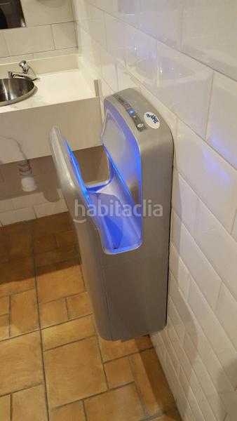 Foto f2edddf9-3f28-4083-b291-eca8c415cf4d. Location local commercial dans calle calle pepín rodríguez 2 dans Oviedo