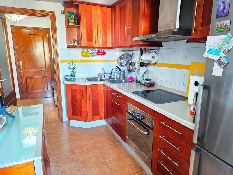 Foto fb3a59ea-689f-4745-9ca6-5d2a8e9032f0. Piccolo appartamento con parcheggio piscina in San Pedro de Alcántara Pueblo Marbella