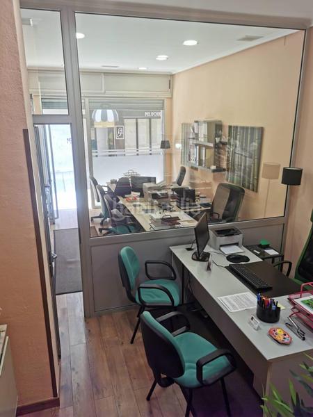 Foto dec87e0c-ef35-4c83-889b-d7bcdbd74264. Rent business premise in calle fray ceferino 51 in Oviedo