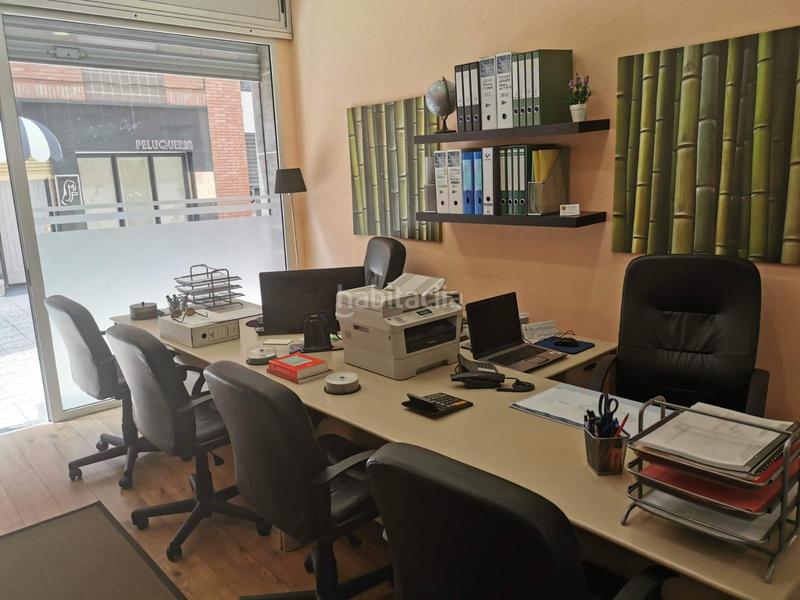 Foto e31fc54b-be01-4563-bcfa-541ef301e41c. Rent business premise in calle fray ceferino 51 in Oviedo