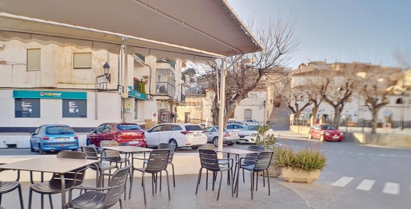 Foto ab2bc096-d47d-4f50-af66-e0313b92d1c1. Edificio egocio llave en mano hostal y restaurante en venta , almería en pleno funcionamiento con rentabilidad demostra en Uleila del Campo