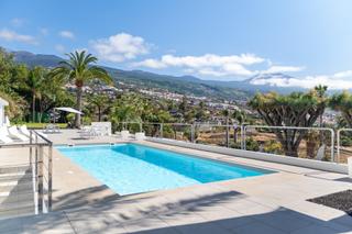 Chalet en Las Cuevas - Los Gómez. Exclusiva villa en la orotava