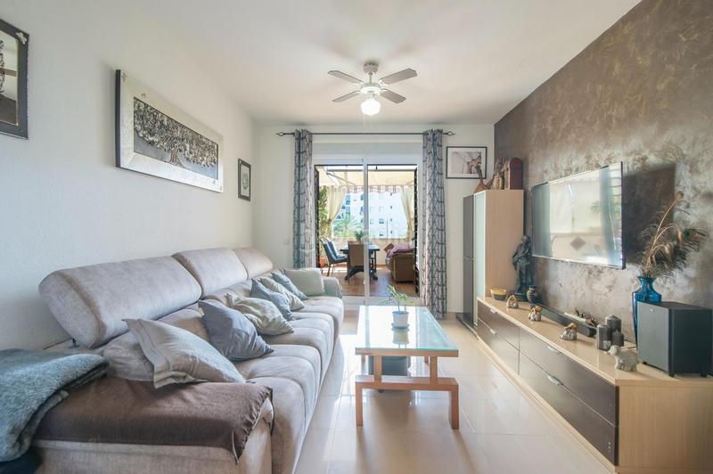 Foto fc4088d2-0cbc-4a10-b021-2f1c0c220e36. Piso en avenida puerta del mar 45 piso en planta baja en av. puerta del mar en Estepona