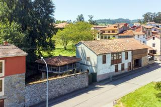 Masia a Lugar peñaullan 77. Casa con hórreo para reformar en asturias, en peñaullán, muy cer