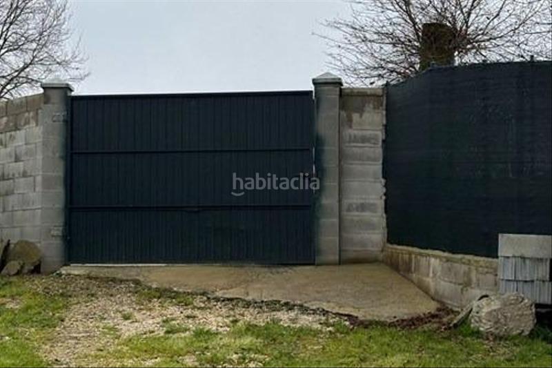 Foto d892cb2d-2cac-4dd0-a63a-a34b9279ce75. Masia a lugar oca abaixo 3 a Touro