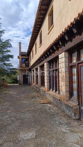 Foto 95e579a6-c1ba-4edb-9af9-bf586a4e6e95. Edifici a Cañizar