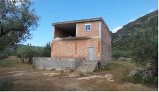 Finca rústica a Roquetes. Bajada de precio  finca chalet para terminar en venta en la cara