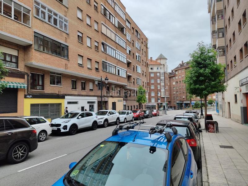 Foto b67baf60-da14-421f-a96d-fab0e7b41eff. Miete geschäftsraum in calle calle del cabo peñas 6 in Oviedo