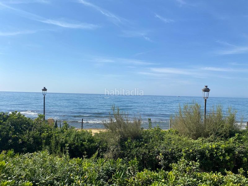 Foto f576cddf-fc9b-41f7-b789-f91b9cb840b2. Apartament amb piscina a Divina Pastora Marbella