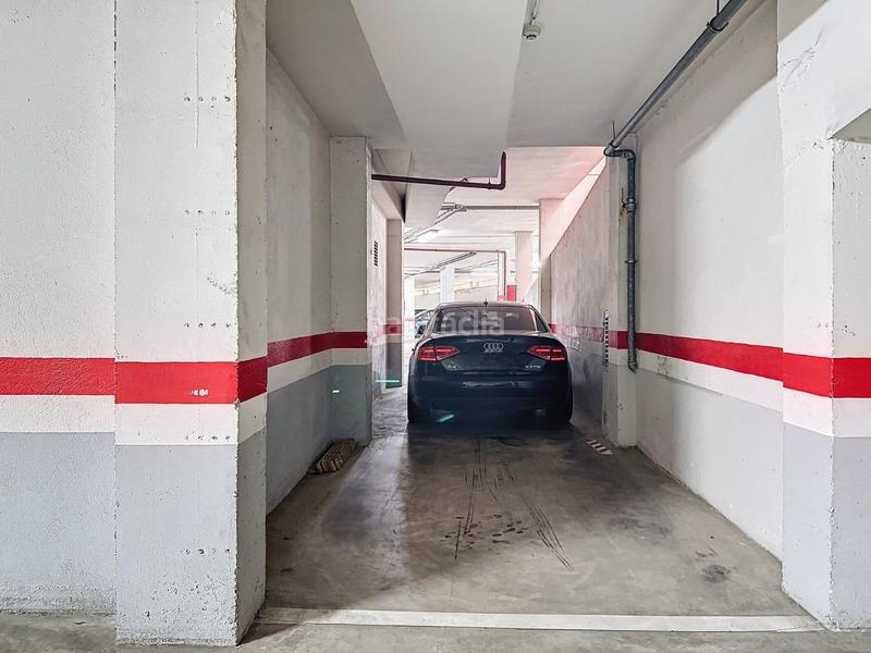 Foto 1346756e-5e0d-45c0-8454-ffb6b9effb13. Posto auto in San Luis Almería