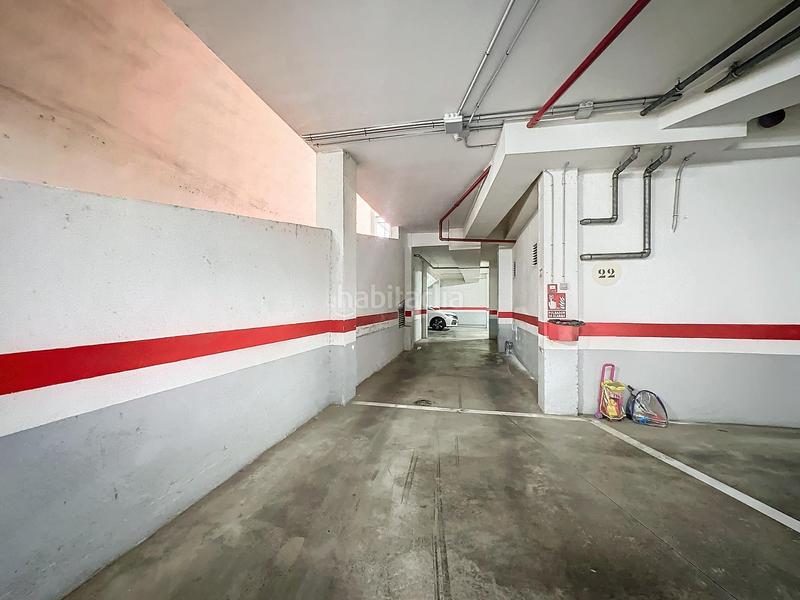 Foto ecf40466-dc2b-4f93-ade3-a7c28982b418. Posto auto in San Luis Almería