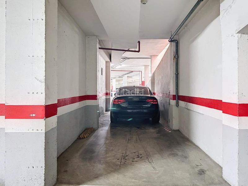 Foto ffcbc772-11cb-41df-820b-e657f16c8697. Posto auto in San Luis Almería