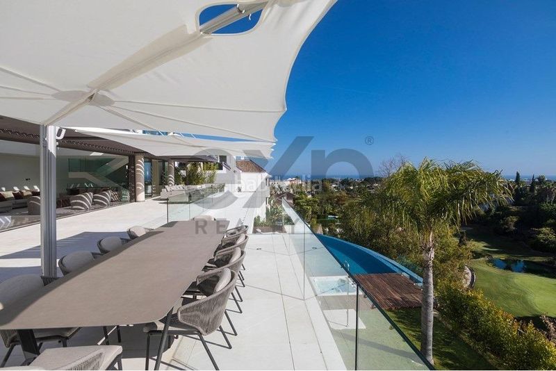 Foto 4b5b6e6d-6d7b-49ac-9bd8-7503707b1257. Casa amb aparcament piscina a La Quinta Benahavís