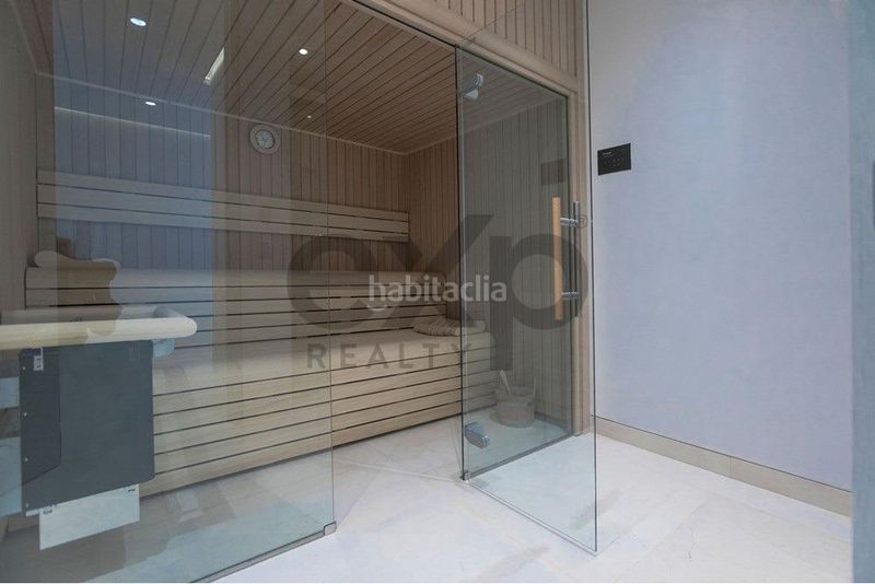 Foto 72b1e163-17bc-4ff9-95fa-b2ae1cd8922a. Casa amb aparcament piscina a La Quinta Benahavís