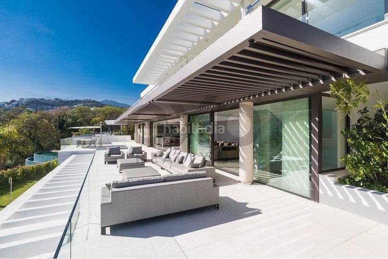 Foto 806da2f1-5876-46e5-98ac-8c5f8c3801a6. Casa amb aparcament piscina a La Quinta Benahavís