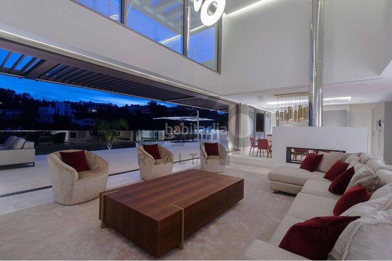 Foto a6d061c8-bdd6-4d2b-a46b-a4f9bc03772e. Casa amb aparcament piscina a La Quinta Benahavís