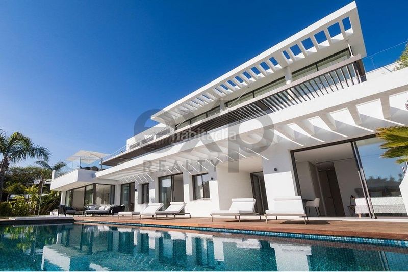 Foto d82d5402-88e3-4c75-9887-e9dd5dc6671c. Casa amb aparcament piscina a La Quinta Benahavís