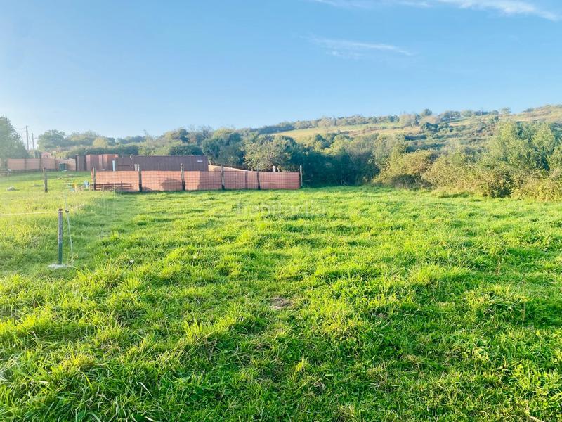 Foto e4b4c10b-2a5f-45be-8de2-b615fcc4083b. Terrain résidentiel dans Parroquias Norte Siero