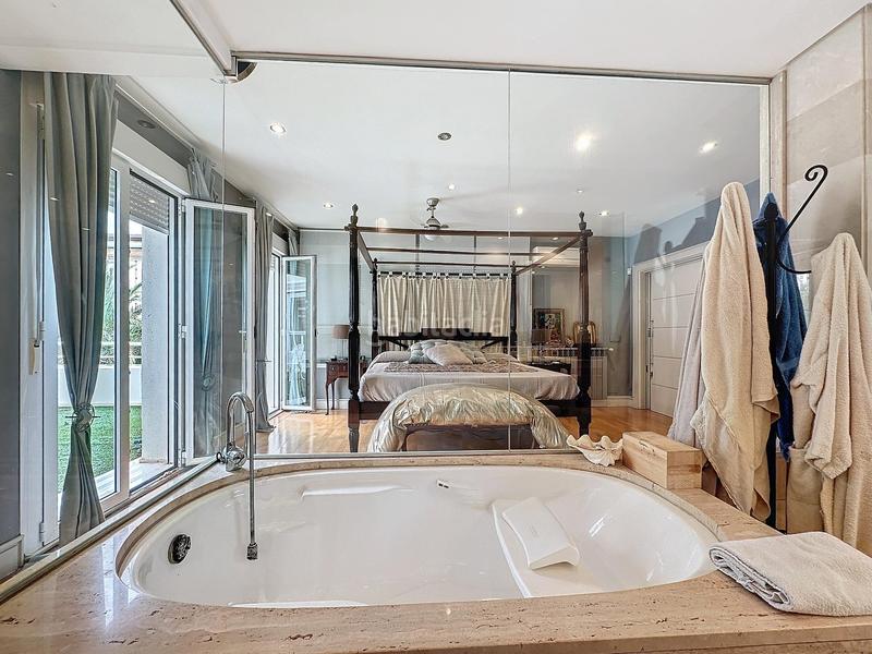 Foto 267b84e6-052a-412b-9002-8d41f1679a80. Xalet amb calefacció aparcament piscina a Aguadulce Sur Roquetas de Mar