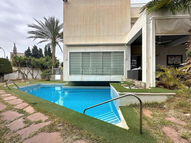 Foto 8a3d0cfe-1c11-43b9-bcd7-e4dc65d005dd. Xalet amb calefacció aparcament piscina a Aguadulce Sur Roquetas de Mar