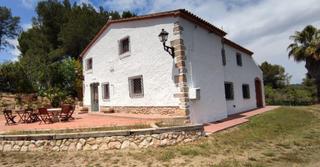 Masía  Disseminat. Descubre mas neri, una espectacular masía de 350 m2 en el camp d