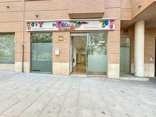 Location Local commercial  Plaza gaudi. Local en alquiler en plaza gaudí