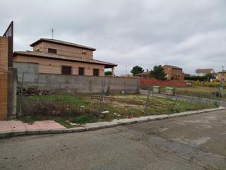 Terreno residencial en Calle comuneros de castilla 17. Parcela en bargas  instituto