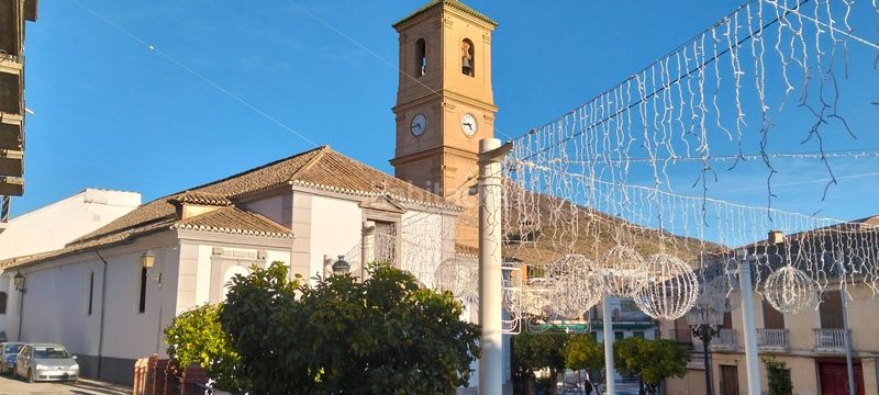 Foto 5198f674-2722-4bc3-926c-6c732a19b417. Aparcament cotxe a Pinos Puente